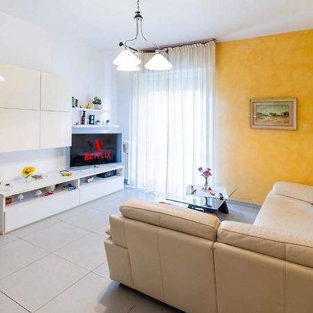 סקנדיצ'י Appartamento Moderno 90 M Osp. Torregalli, Wifi מראה חיצוני תמונה